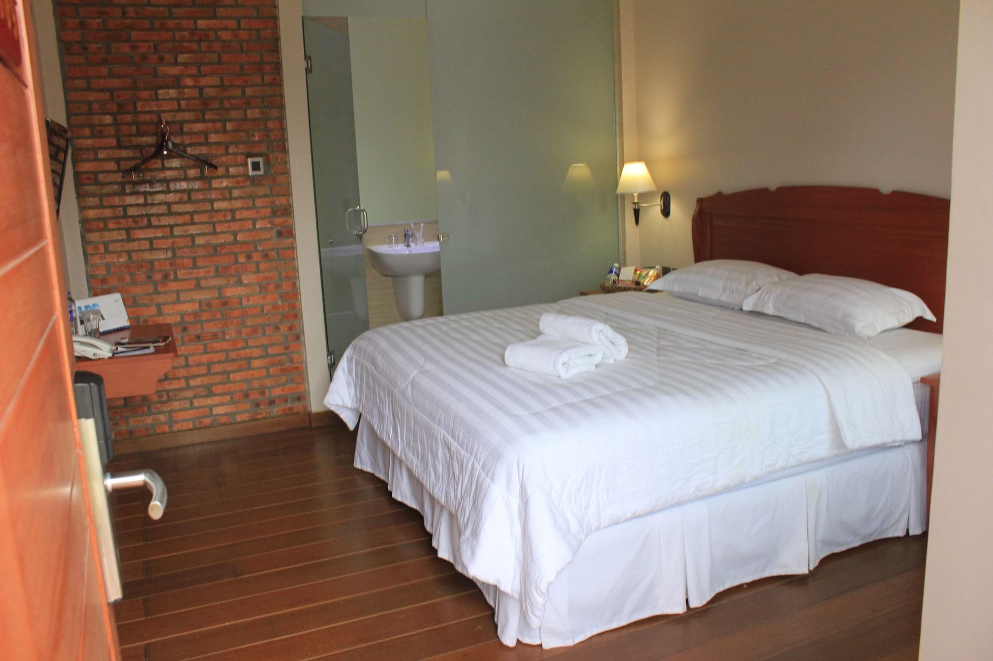 Thong'S Inn Hotel Kualanamu Medan Dış mekan fotoğraf