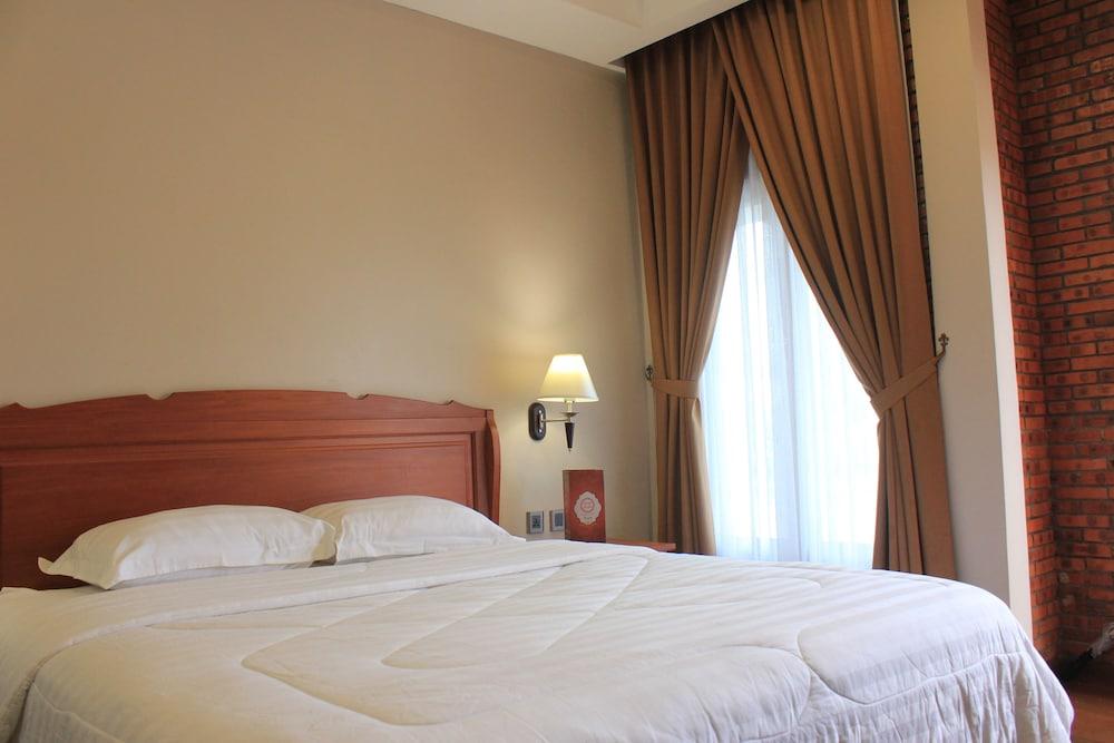 Thong'S Inn Hotel Kualanamu Medan Dış mekan fotoğraf