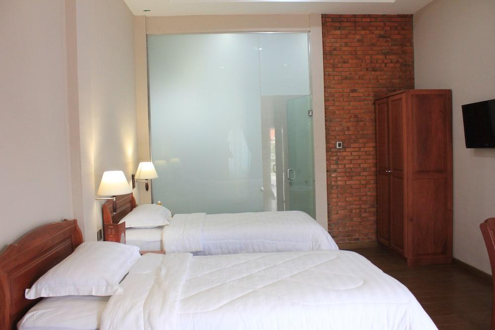 Thong'S Inn Hotel Kualanamu Medan Dış mekan fotoğraf