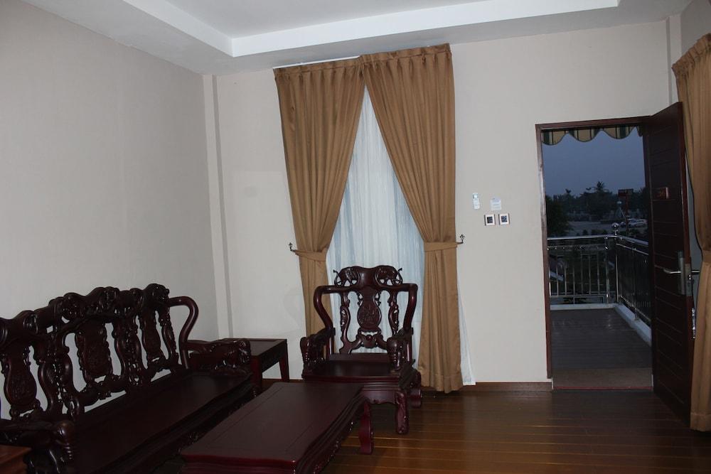Thong'S Inn Hotel Kualanamu Medan Dış mekan fotoğraf