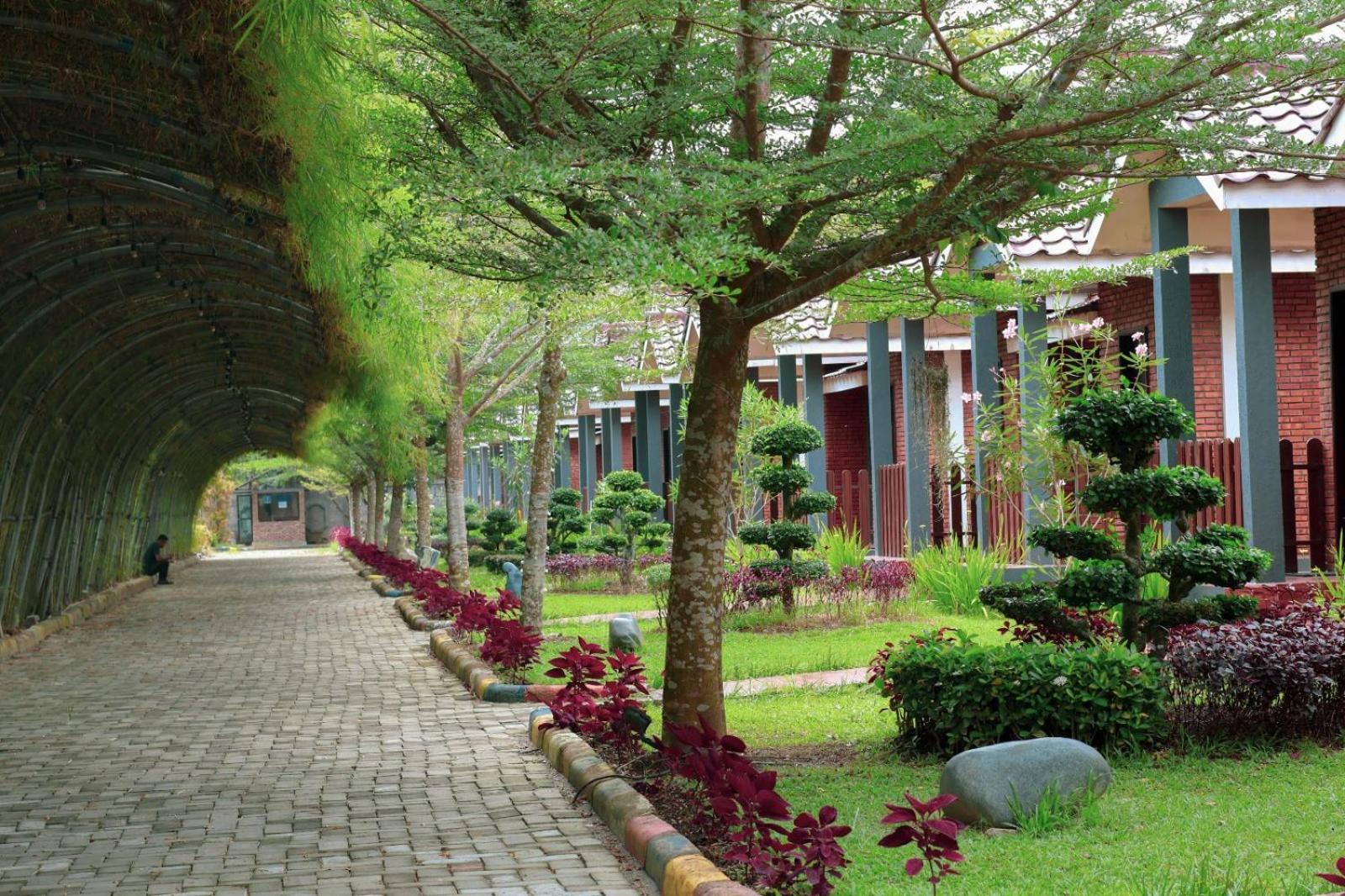 Thong'S Inn Hotel Kualanamu Medan Dış mekan fotoğraf