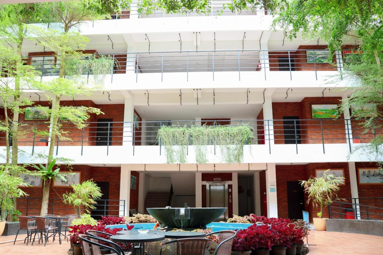 Thong'S Inn Hotel Kualanamu Medan Dış mekan fotoğraf