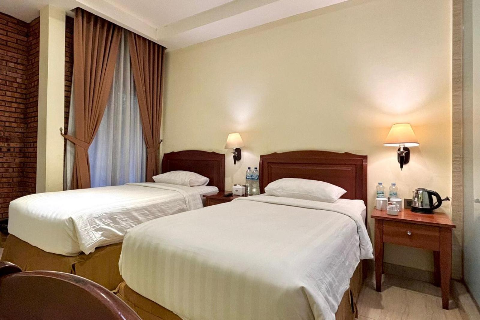 Thong'S Inn Hotel Kualanamu Medan Dış mekan fotoğraf