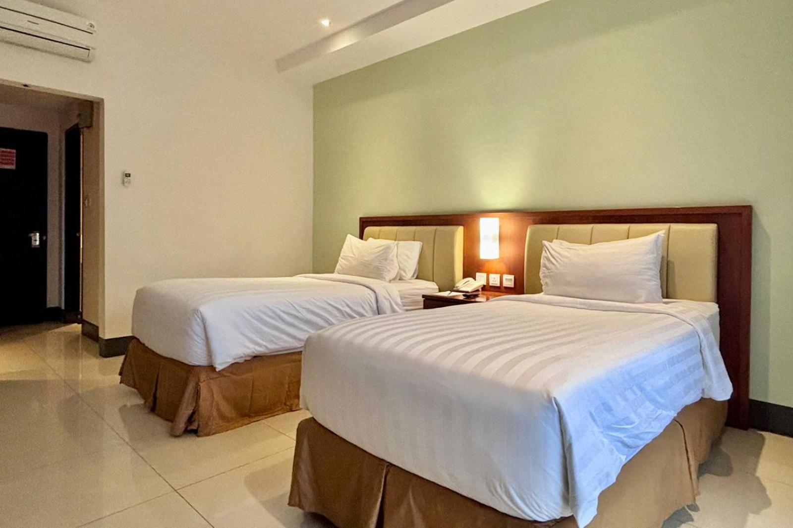 Thong'S Inn Hotel Kualanamu Medan Dış mekan fotoğraf