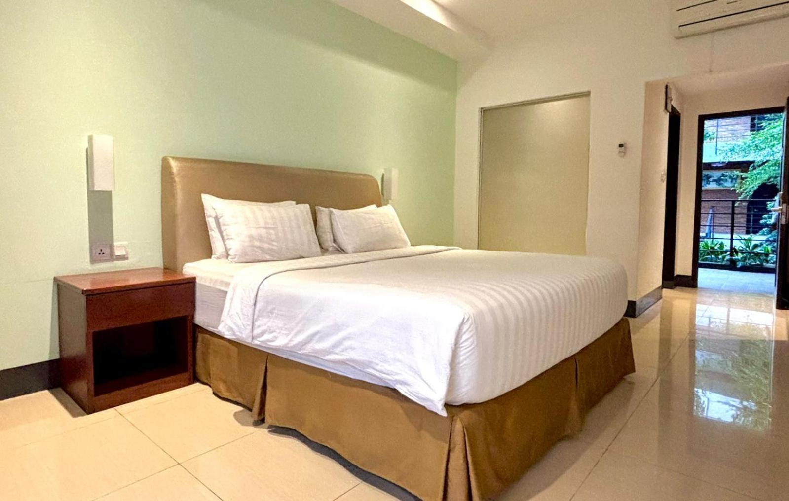 Thong'S Inn Hotel Kualanamu Medan Dış mekan fotoğraf