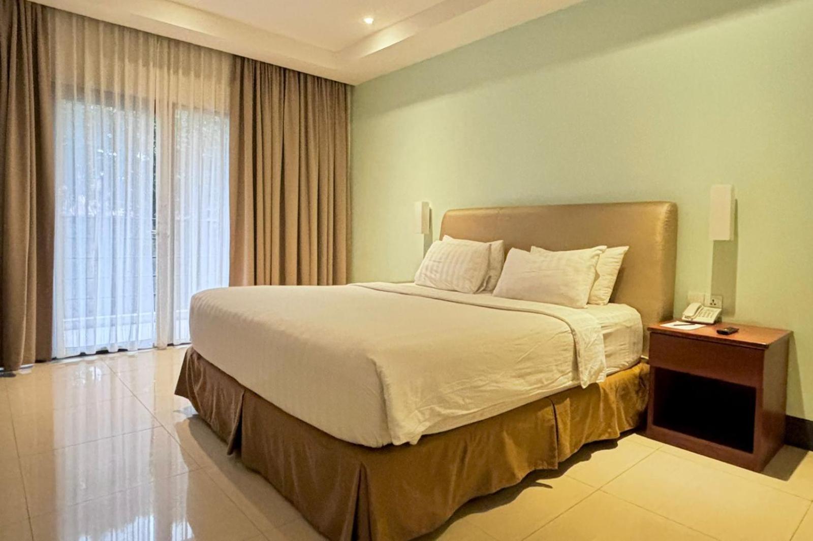 Thong'S Inn Hotel Kualanamu Medan Dış mekan fotoğraf