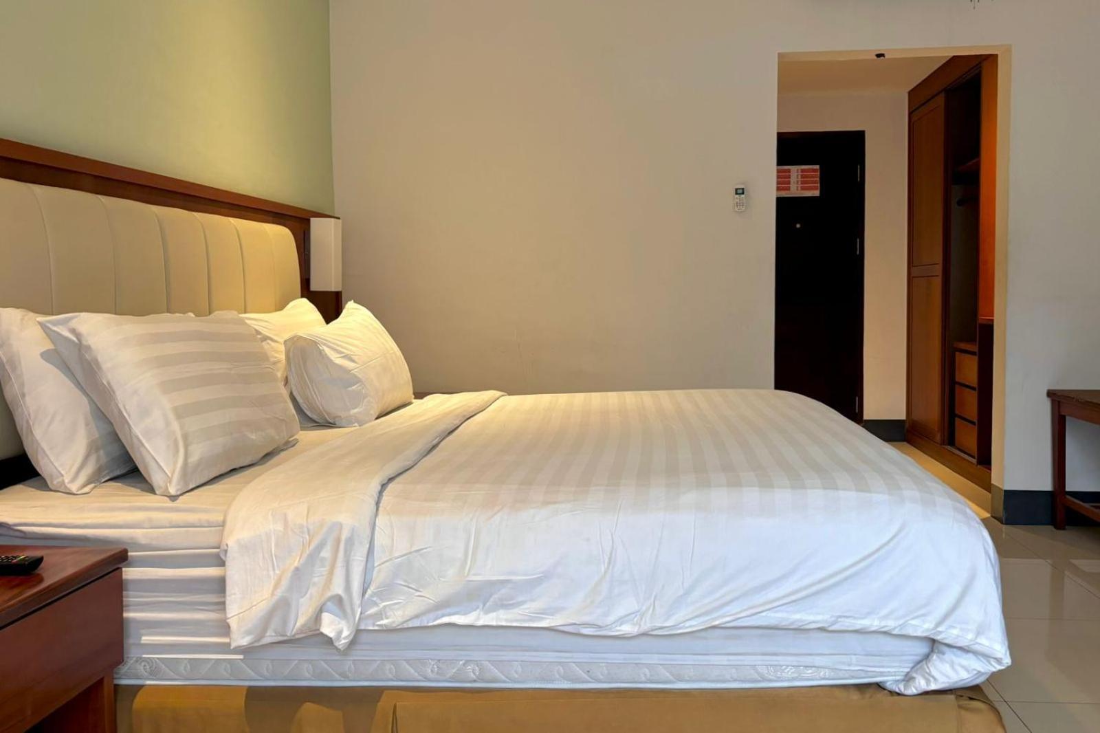 Thong'S Inn Hotel Kualanamu Medan Dış mekan fotoğraf